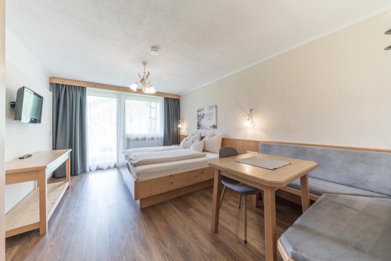Pension Bergfrieden Обергургль Екстер'єр фото