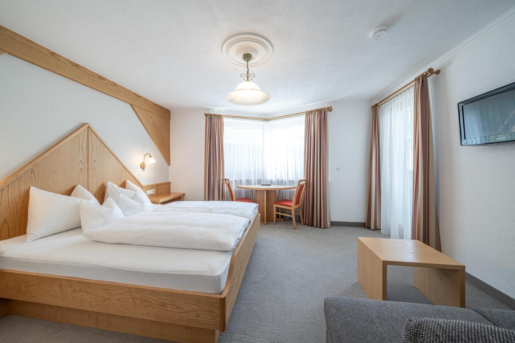Pension Bergfrieden Обергургль Екстер'єр фото